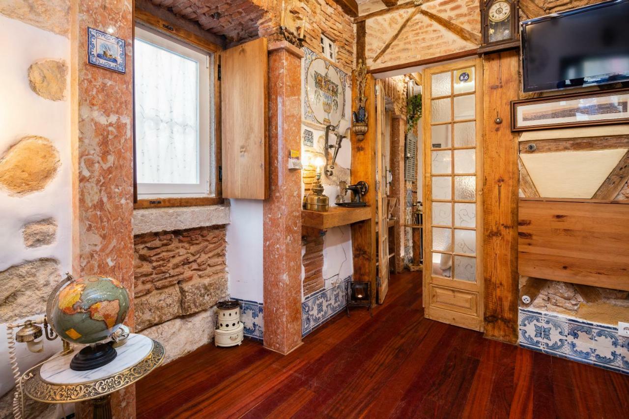 Romantic Medieval Apartment Лиссабон Экстерьер фото
